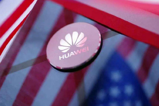 在美国决定禁止向中国科技巨头华为销售美国零部件之后，该公司该公司正在暂停与华为的业务