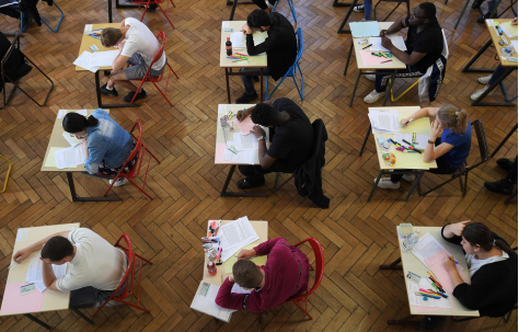 法国高考泄题18人被捕：考生提前收到考卷图片