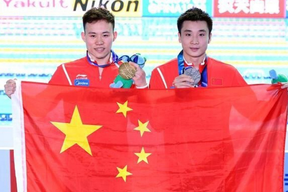 对手巨大失误将金牌“拱手让出”，中国跳水队获本届世锦赛第10金！