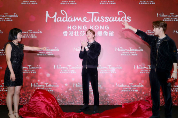 王嘉尔蜡像：王嘉尔香港杜莎揭幕全球首尊蜡像