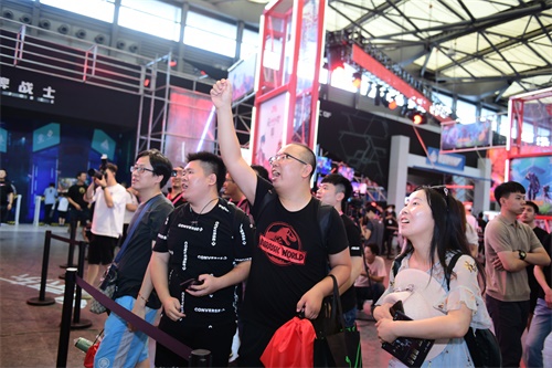 ChinaJoy现场直击：ROG游戏手机2何以成为展区中的“明星”产品？