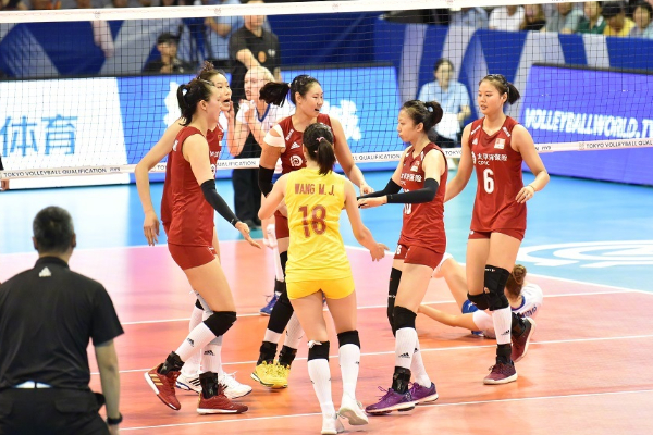 中国女排开门红：朱婷13分中国女排3-0完胜捷克，夺奥运资格赛开门红