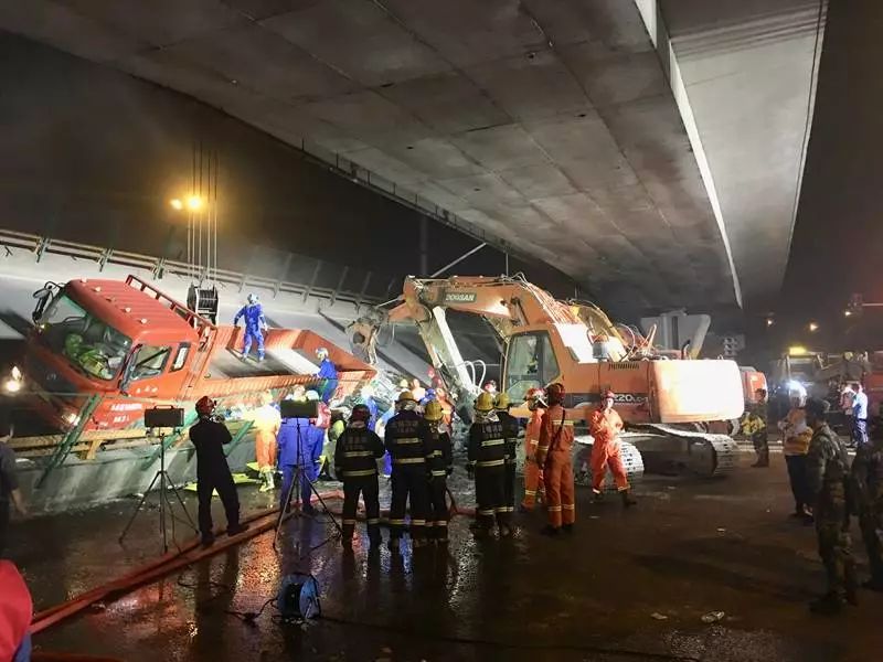 江苏无锡北环路附近一高架桥发生坍塌，致3人死亡